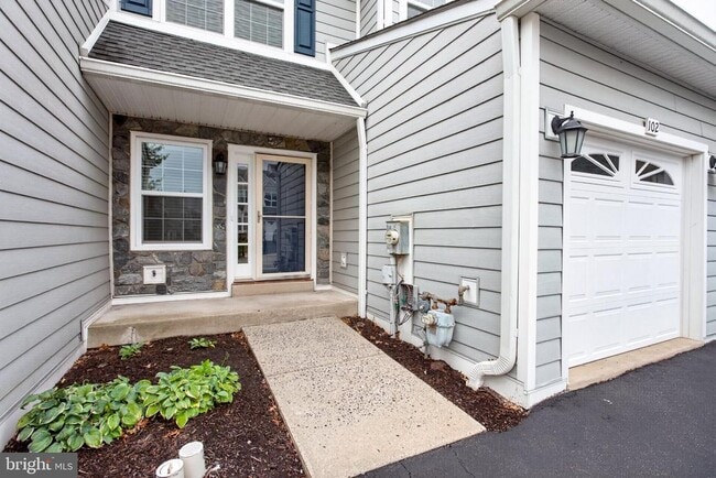 Building Photo - 102 Ashley Way