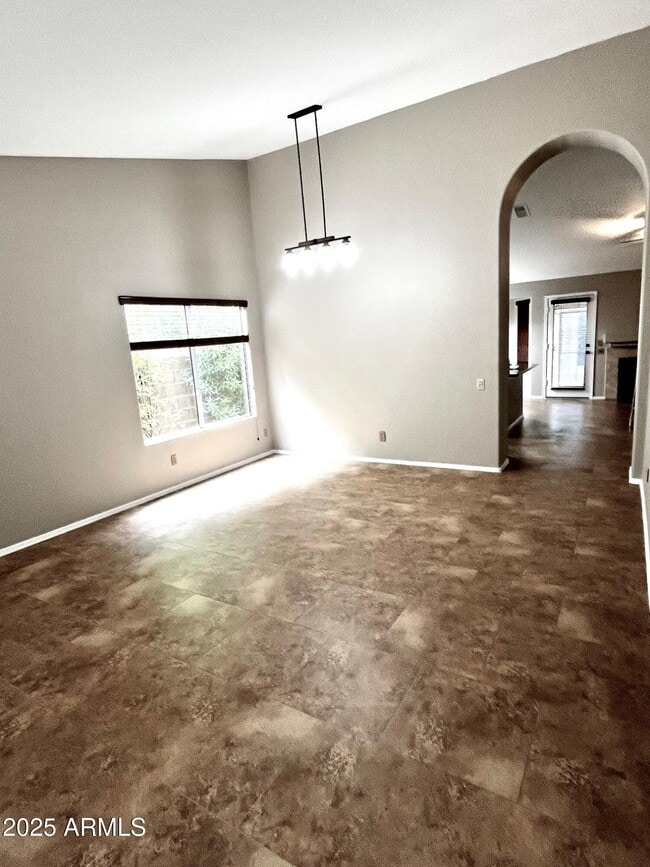Building Photo - 16117 E Glendora Dr