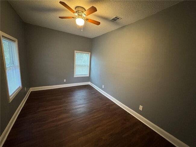 Building Photo - 1105 Adams St