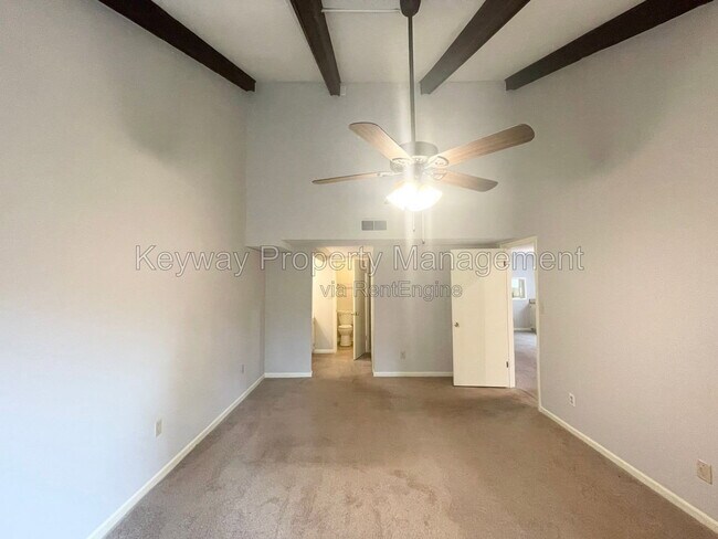 Building Photo - 839 Wimbledon Dr