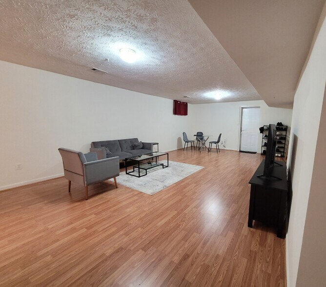 Building Photo - 1409 Old Cannon Rd