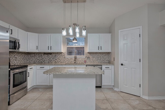 Building Photo - 4268 Lancaster Dr