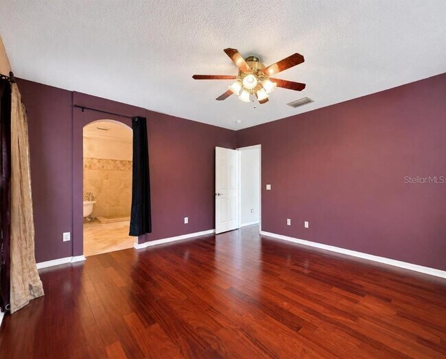 Building Photo - 9407 Chart House Ct