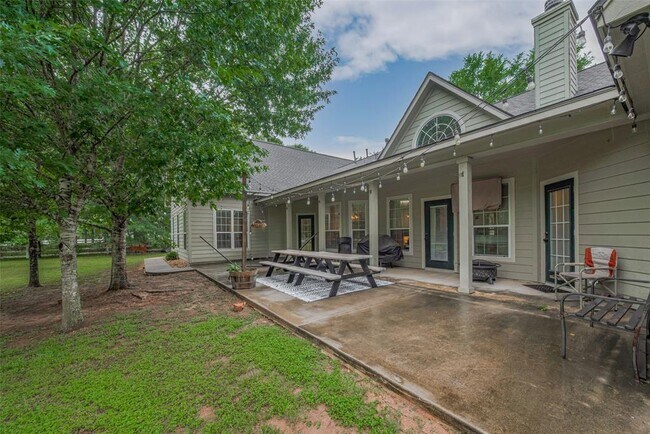 Building Photo - 9072 Grand Lake Estates Dr