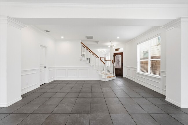 Building Photo - 1528 Birdsall St