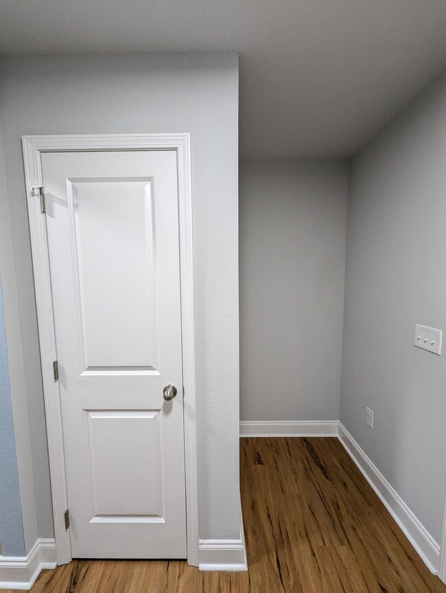 Building Photo - 2266 Paloma St