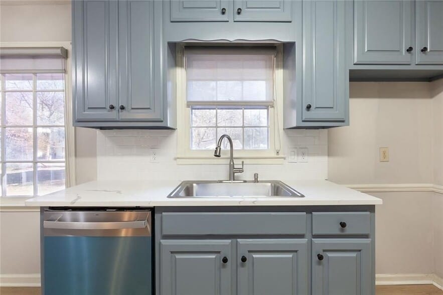 Building Photo - 390 Tidwell Rd