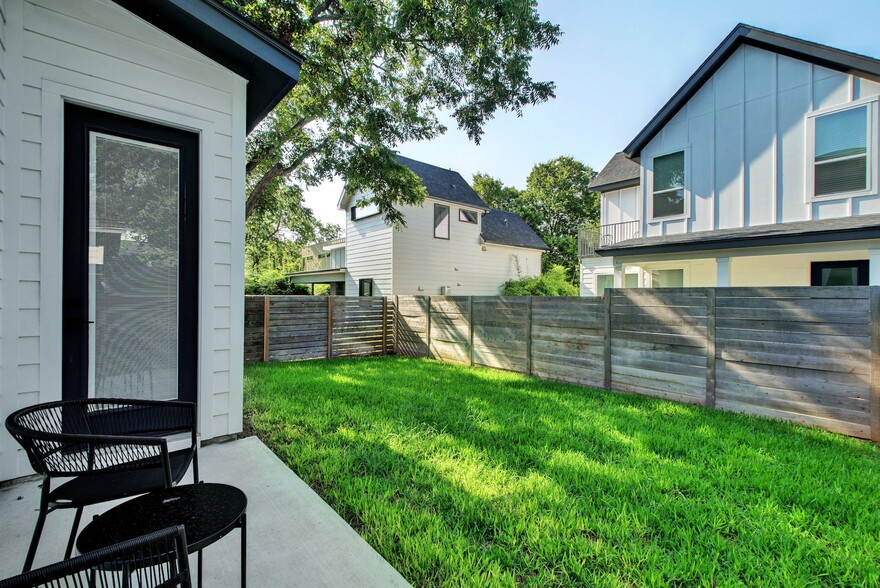 Backyard - 413 W Odell St