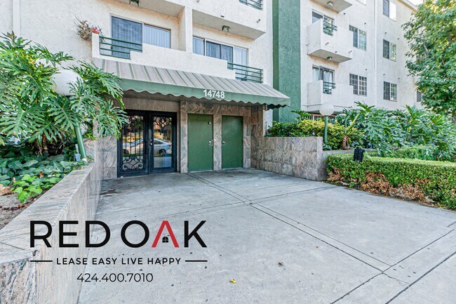 Building Photo - 14748 Burbank Blvd