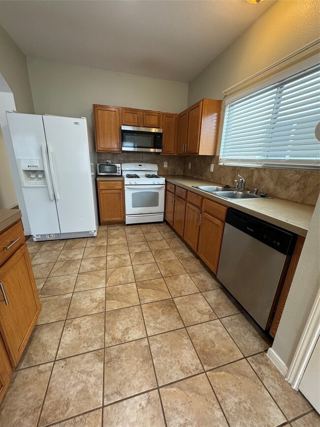 Building Photo - 20507 Providence Point Dr