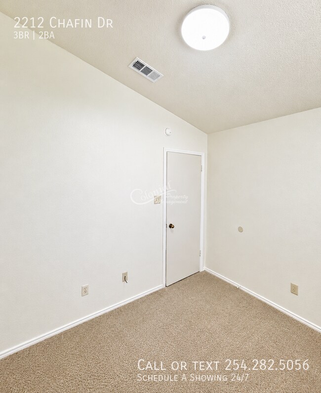 Building Photo - 2212 Chafin Dr