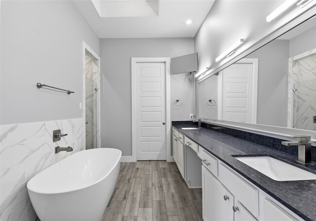 Building Photo - 1709 Cedrocanna Ln