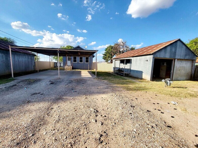 Building Photo - 3108 37th Plz