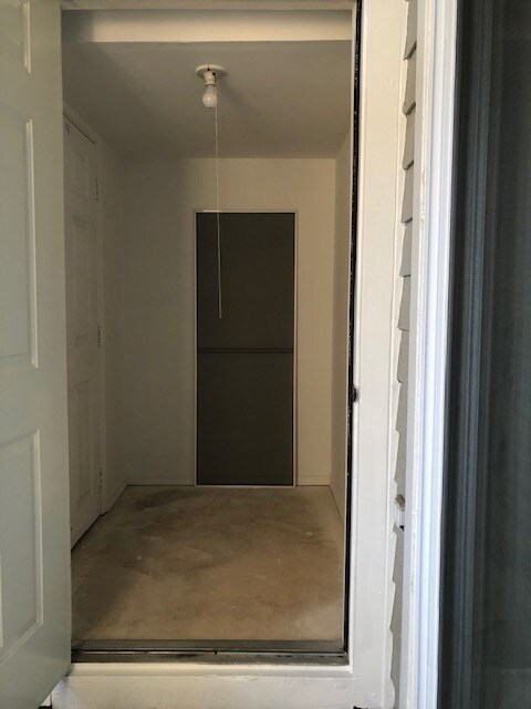 Building Photo - 13058 Autumn Woods Way