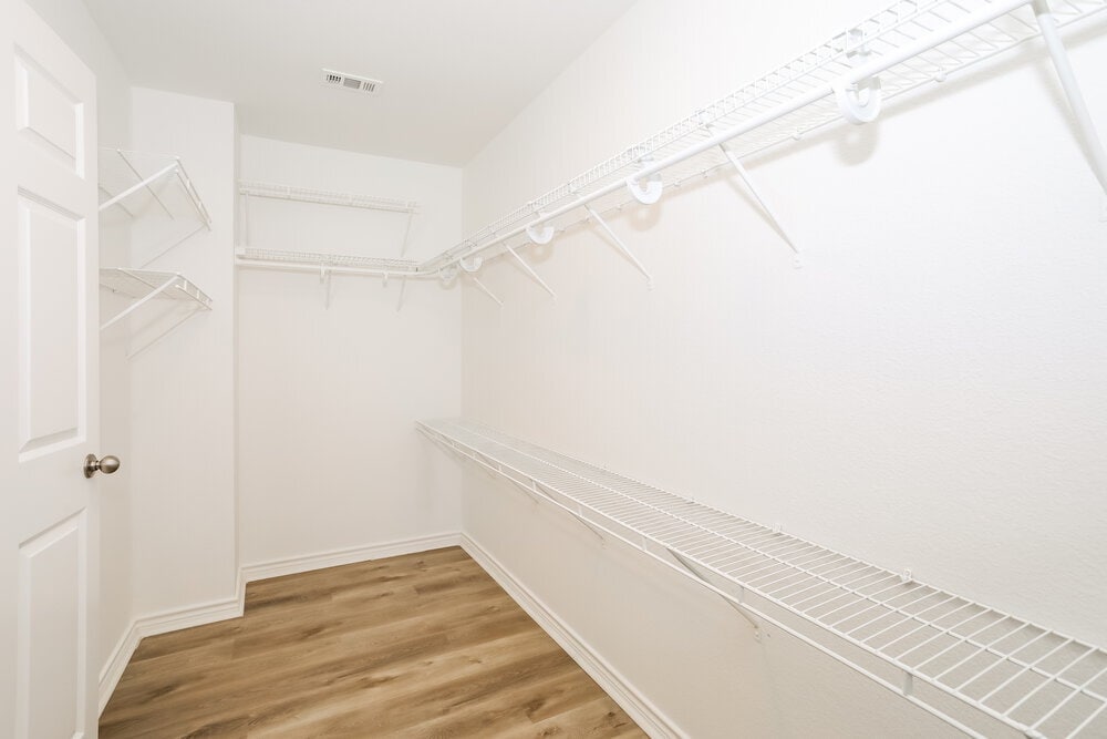 Building Photo - 9032 Wild Rose Ln