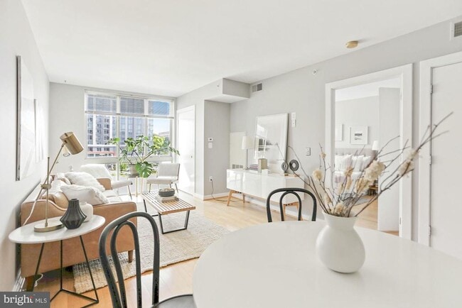 Building Photo - 1000 New Jersey Ave SE