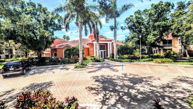 Building Photo - ANNUAL UNFURNISHED GROUND FLOOR CONDO 3 BED 2 BATH