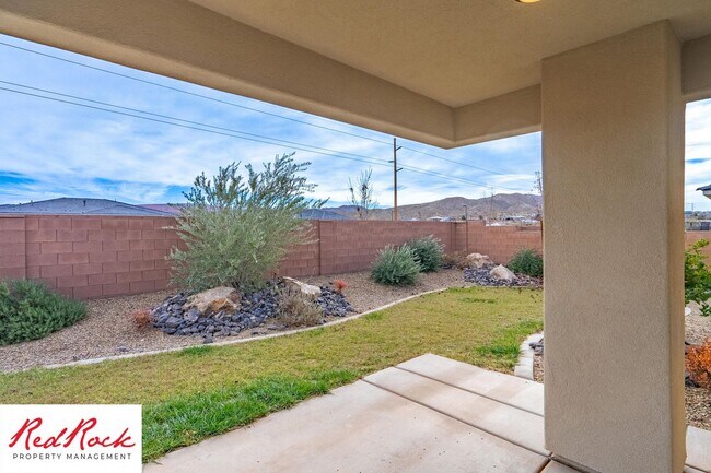 Building Photo - 603 Balancing Rock Dr