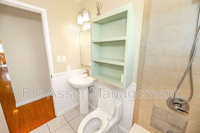 Building Photo - 1550 Kildare Way