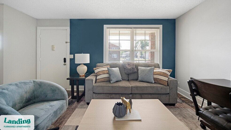 Primary Photo - 231 New Shackle Island Rd