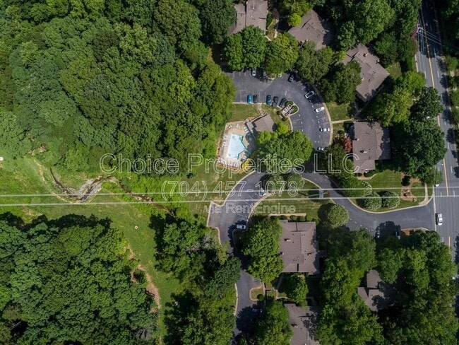 Building Photo - 3526 Colony Crossing Dr