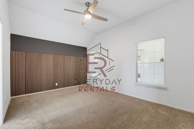 Building Photo - Beautifully renovated 5 Bedroom Home in Harker Heights!