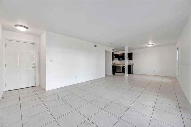 Building Photo - 107 Sea Horse Dr SE
