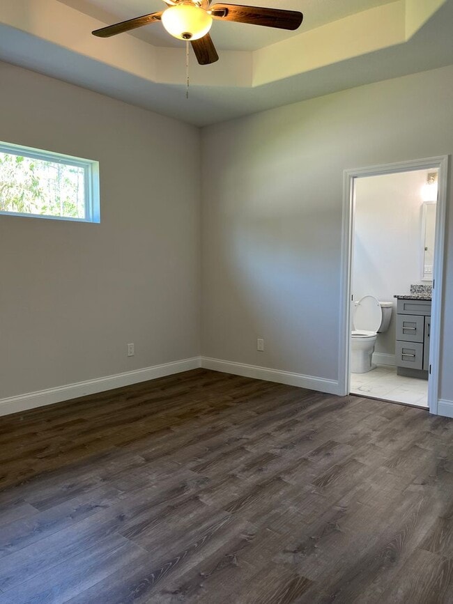 Building Photo - Newer 3bdr/2ba in the heart of Palm Coast!