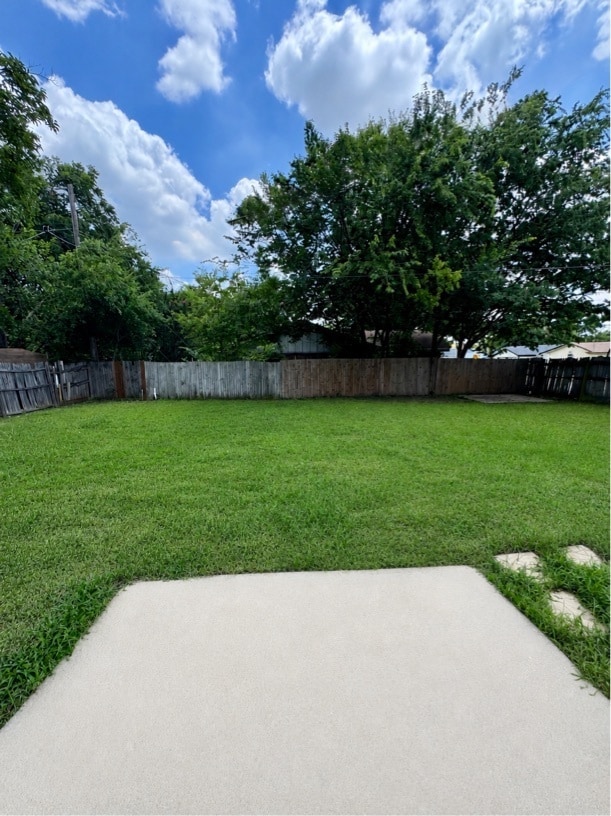 Building Photo - 6000 Lindy Ln