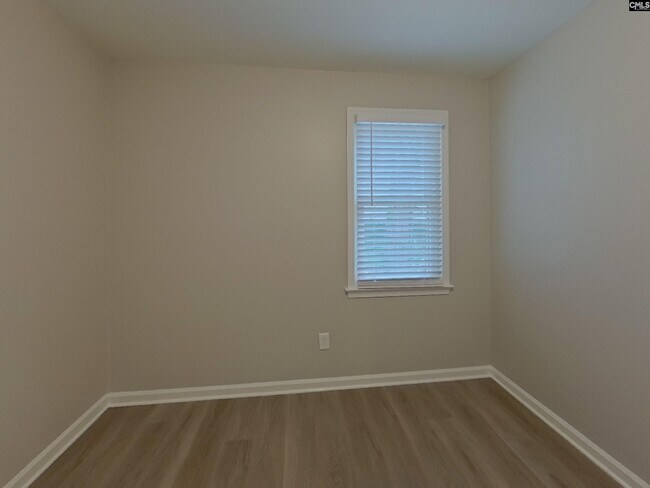 Building Photo - 13 Dyers Hall Ct