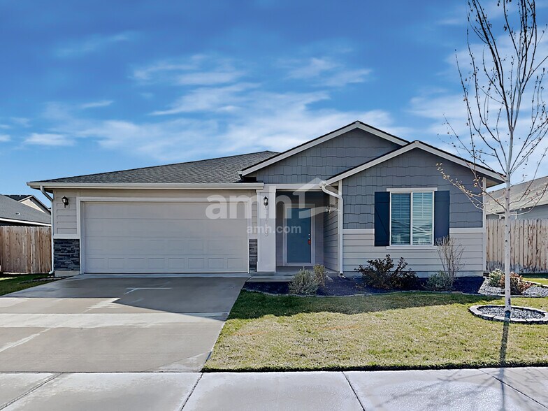 Primary Photo - 7769 E Bratton Dr