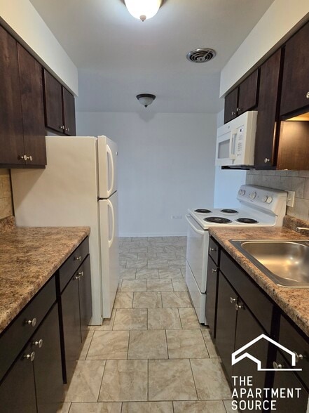 Building Photo - 7308 W North Ave