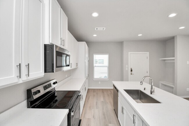 Building Photo - 23823 Cumberland Ridge Dr
