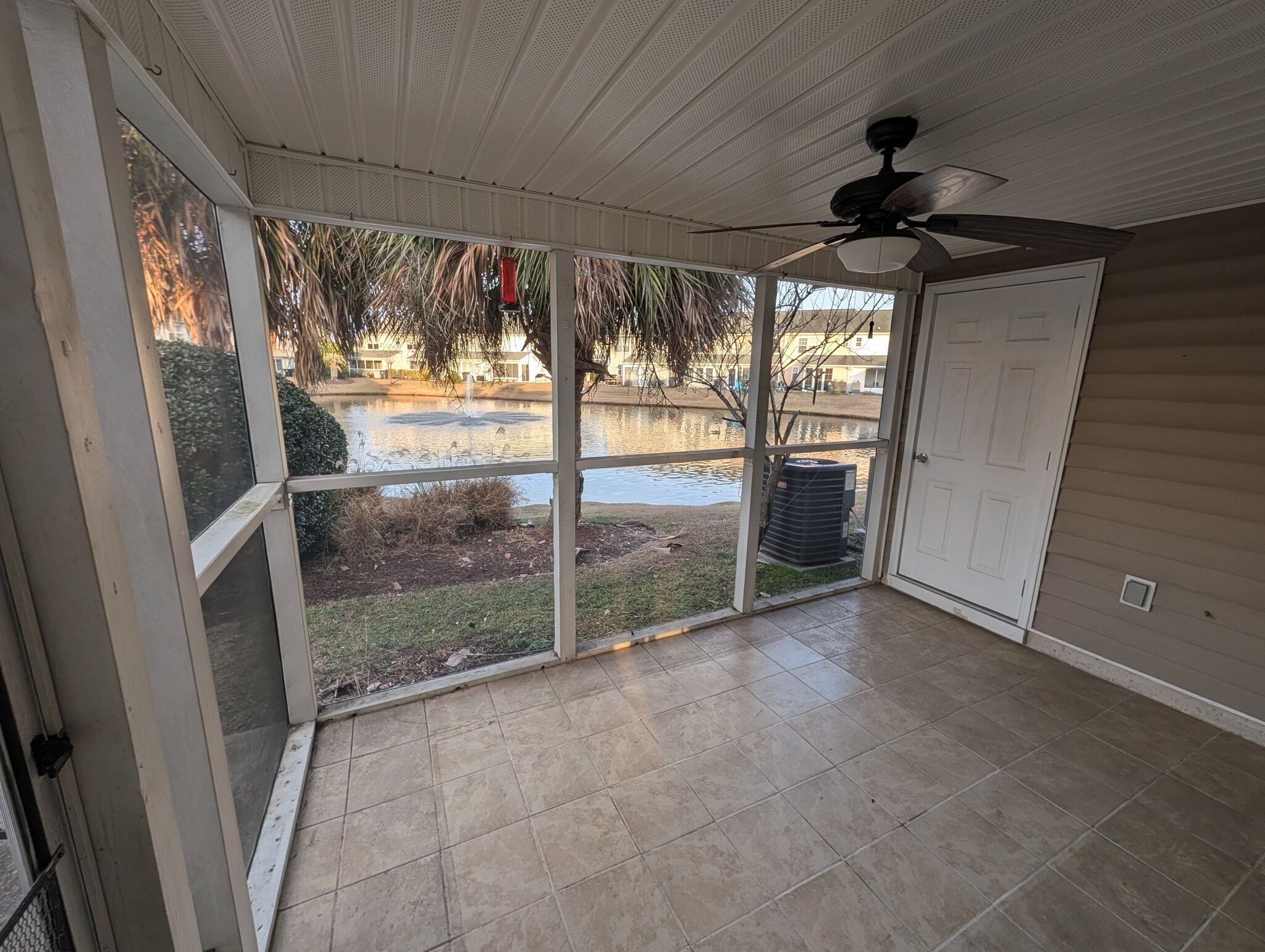 Screened Lanai - 682 Wilshire Ln