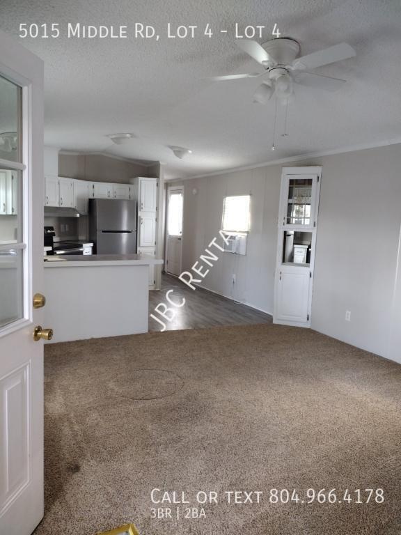 Building Photo - 5015 Middle Rd