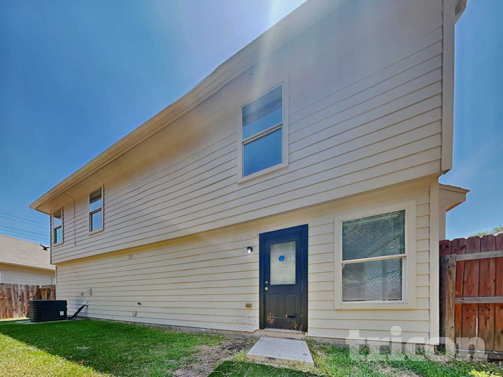 Building Photo - 5473 N Buffalo Cir