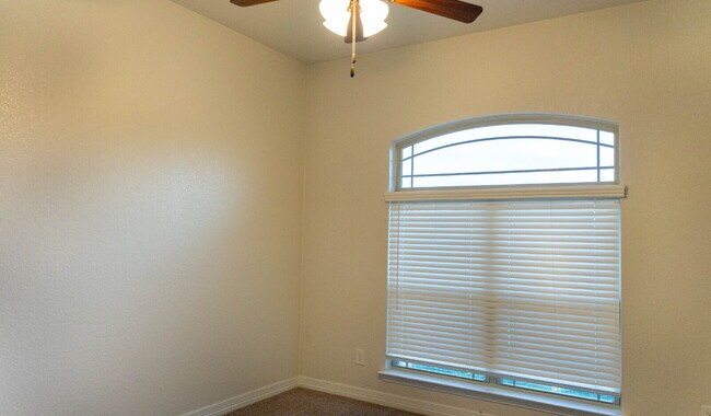 Building Photo - "Coming Soon! Spacious 4-Bed, 3-Bath Home in Killeen's Preston Hollow – 2781 Sq Ft of Comfort!"