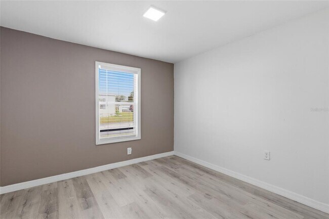 Building Photo - 36131 Zinnia Ave