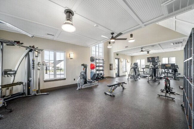 Building Photo - FOR LEASE- TOWNHOME IN THE PRESERVE AT BELLE POINTE!