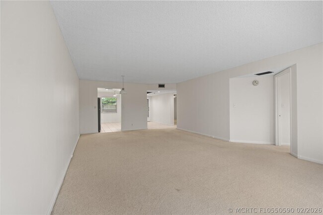 Building Photo - 1801 Eleuthera Point