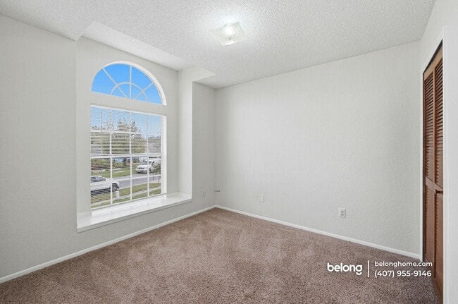 Building Photo - 2542 Davenport Cir