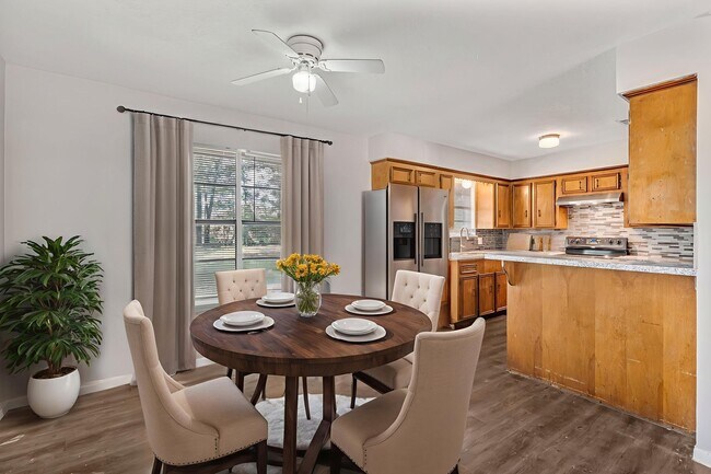 Building Photo - 3699 Piney Point Rd