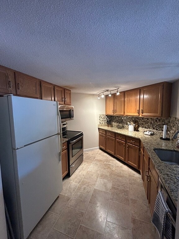 Building Photo - 307 Trailside Way