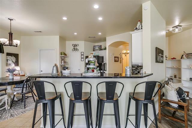 Building Photo - 909 Hunter Ln