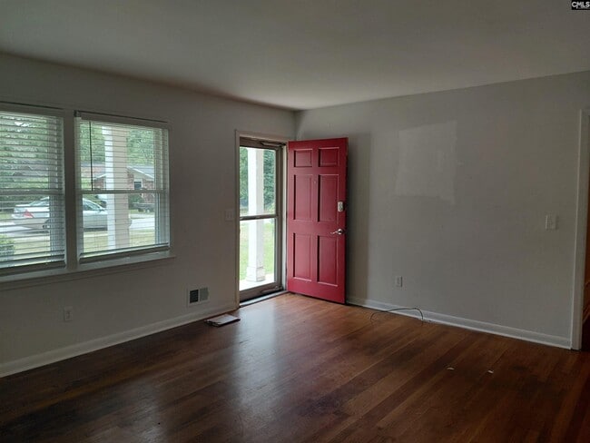 Building Photo - 224 Hickory Ridge Dr