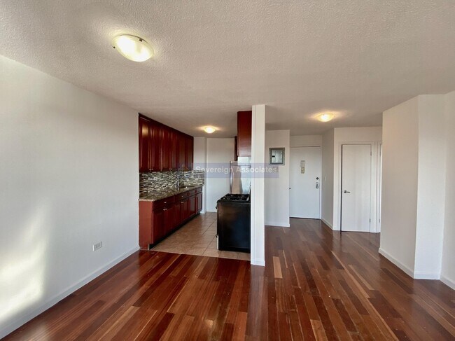 Building Photo - 150 West 225th Street