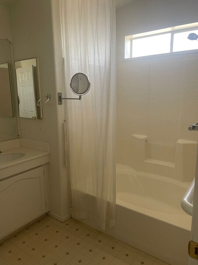 Building Photo - CITRUS VIEW/ 55+ Community 3 bedroom home available now.