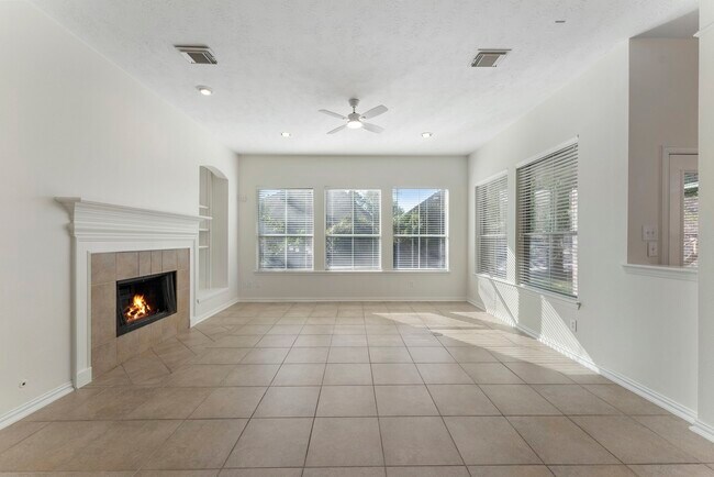 Building Photo - 10 Andante Trail Pl