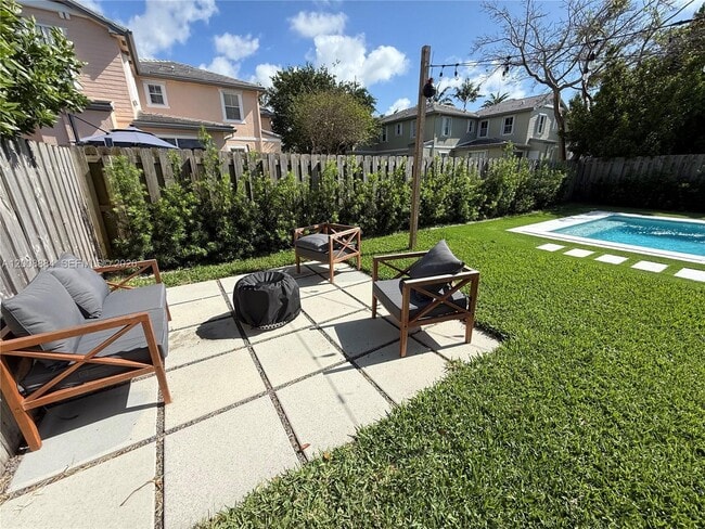 Building Photo - 2945 SE 3rd St