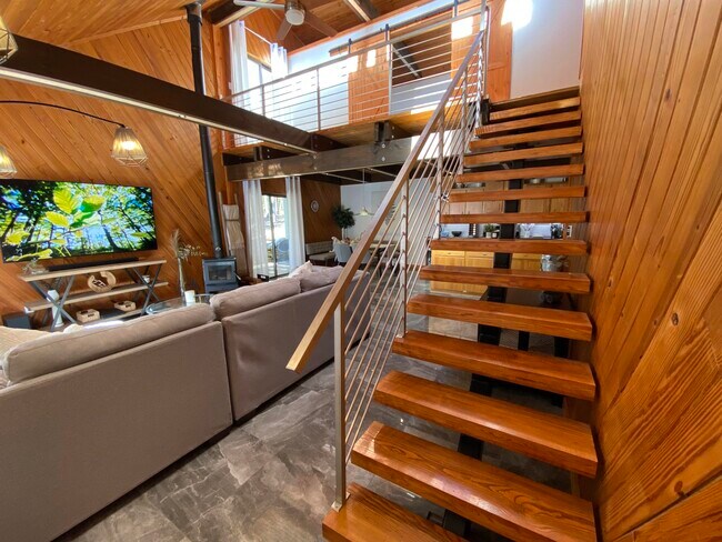 Building Photo - 141 Hunters Trce